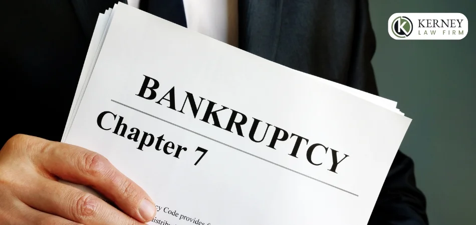 What is the difference between Chapter 7 and 13 bankruptcy?